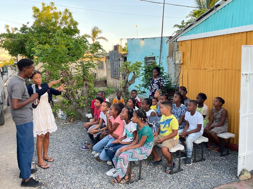 Trained in the Dominican Republic. Charity Foundation - Freedom in Christ